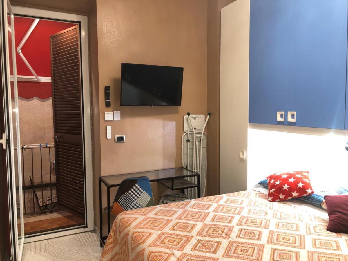 S.P.T. Bed & Breakfast Roma Esterno foto