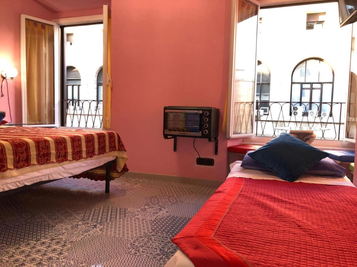 S.P.T. Bed & Breakfast Roma Esterno foto