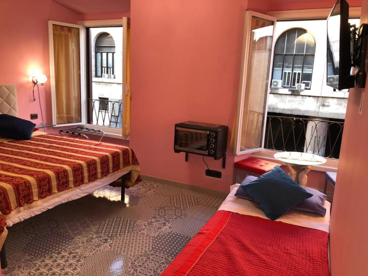 S.P.T. Bed & Breakfast Roma Esterno foto